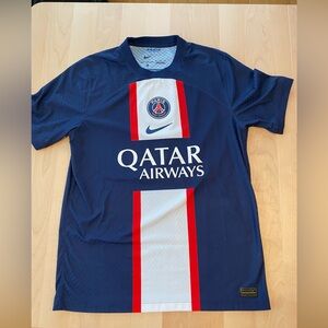 Authentic PSG medium jersey